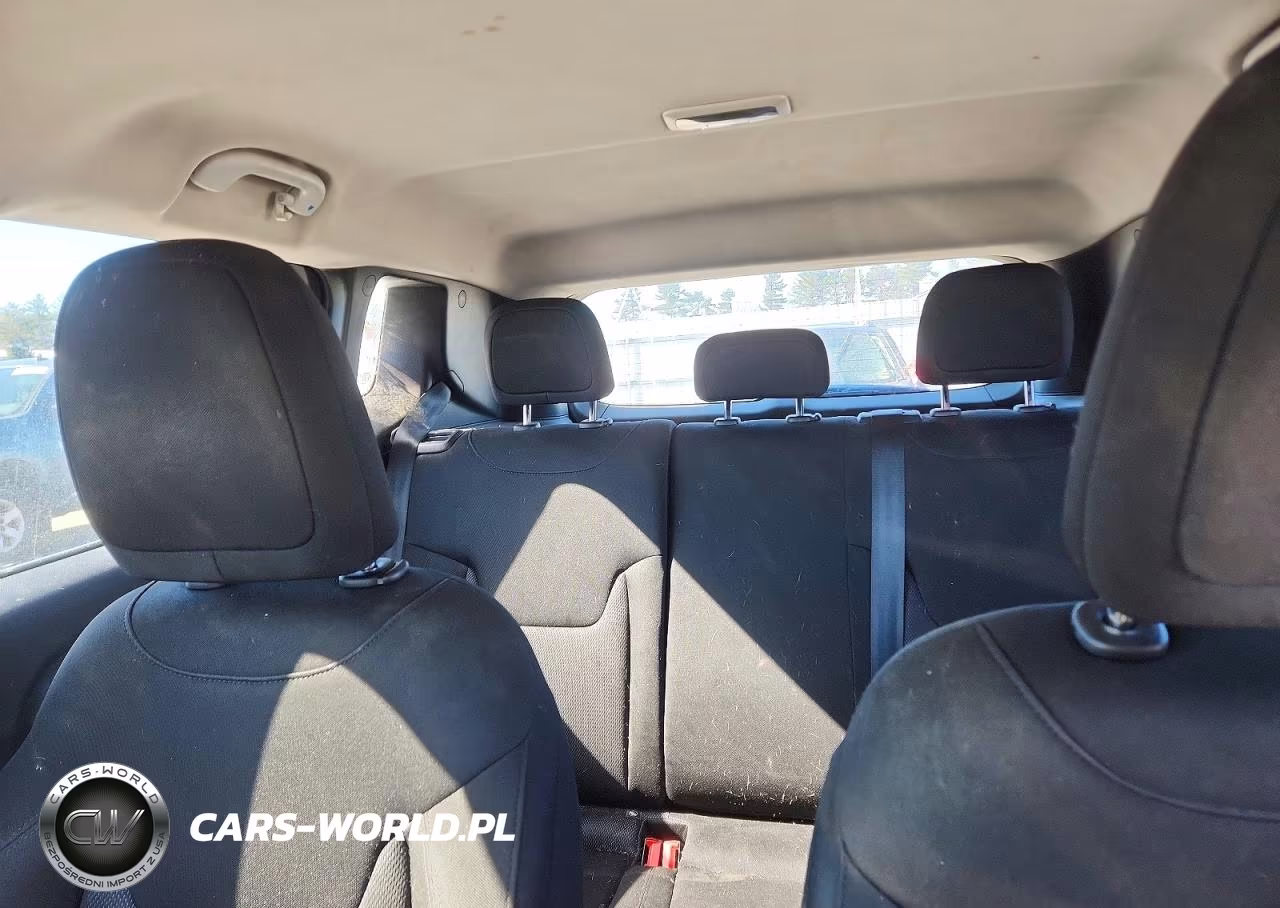 2019 Jeep Renegade Sport VIN:ZACNJBABXKPK85296 - 10