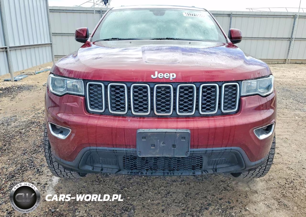 2018 Jeep Grand Cherokee Laredo VIN:1C4RJEAG3JC306574 - 5
