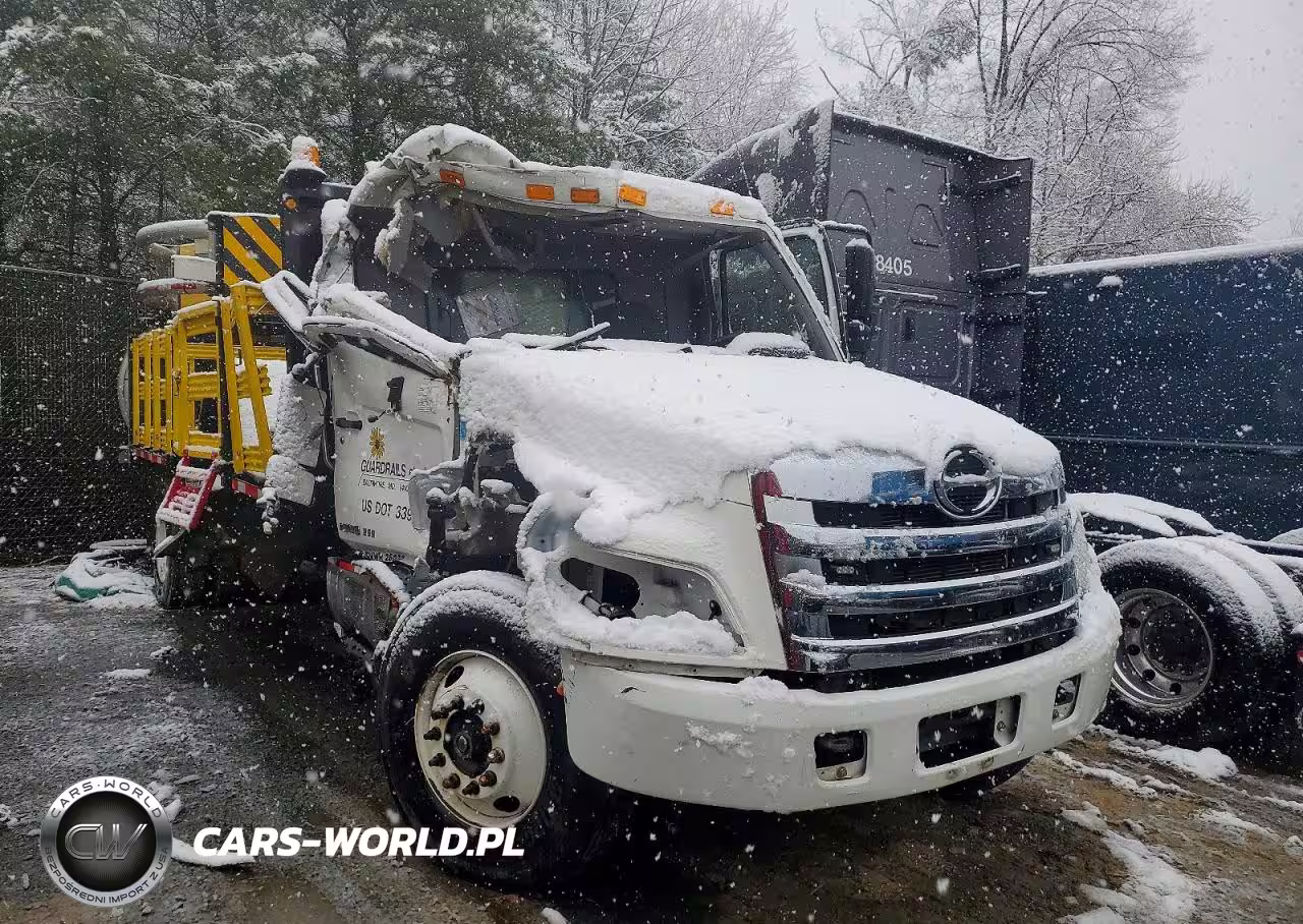 2020 Hino 258-268 Flatbed Truck With Crash Attenuator