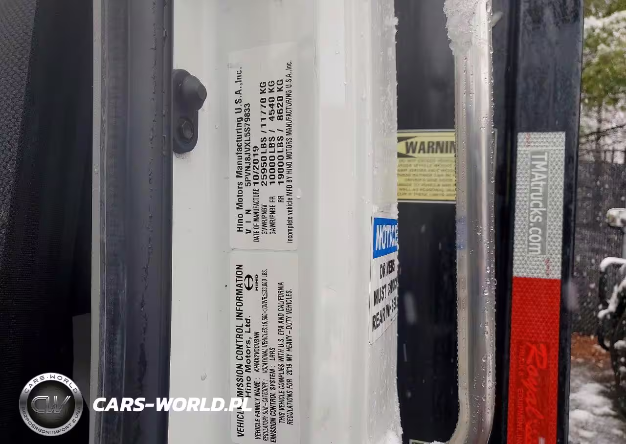 2020 Hino 258-268 Flatbed Truck With Crash Attenuator VIN:5PVNJ8JVXL5S79833 - 10