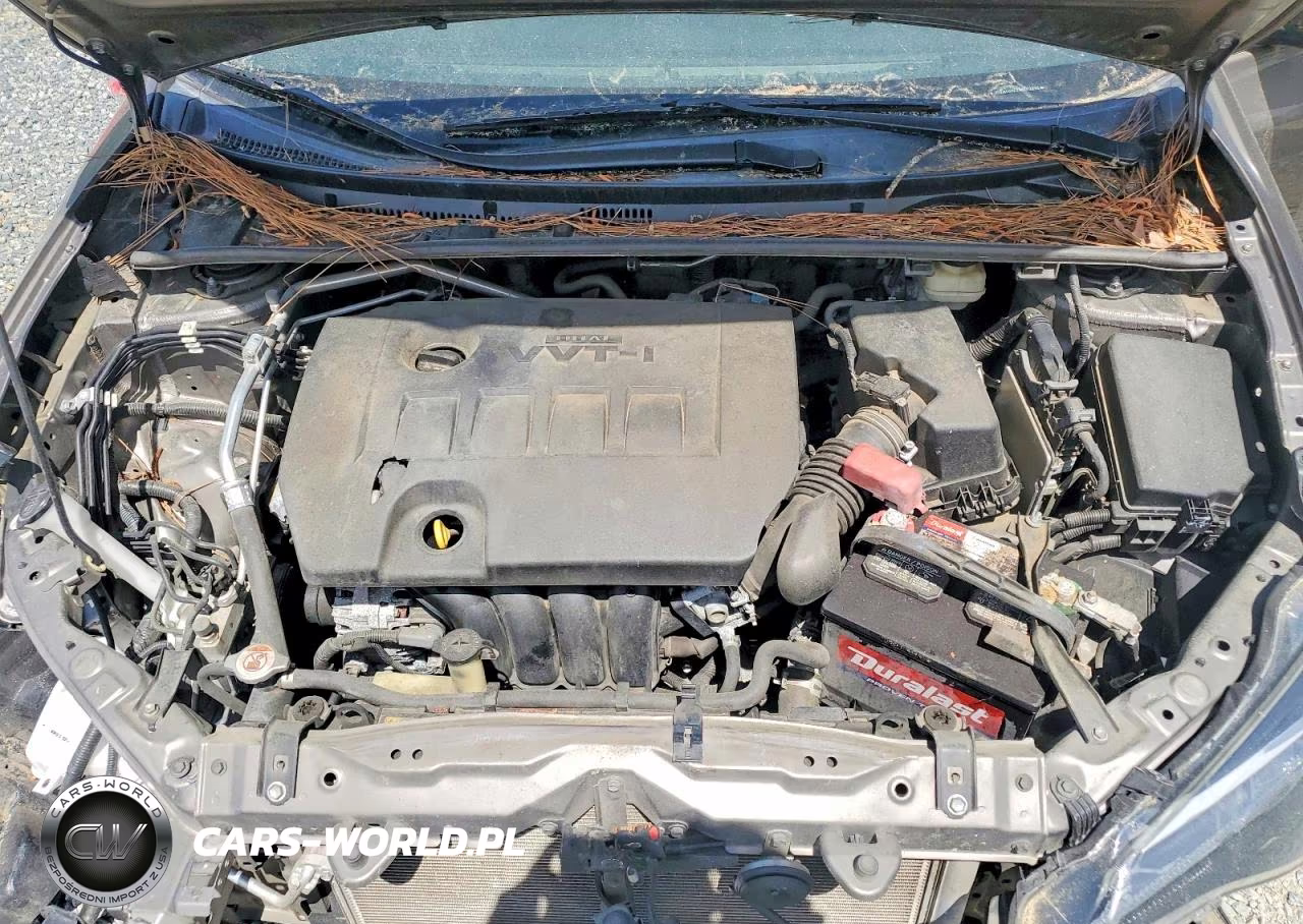 2018 Toyota Corolla Le VIN:5YFBURHE2JP773836 - 11