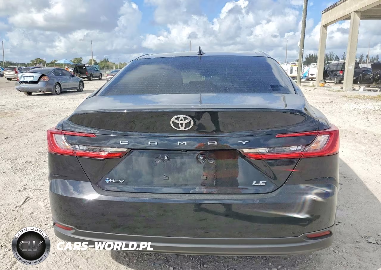 2025 Toyota Camry Le VIN:4T1DAACK9SU147037 - 6