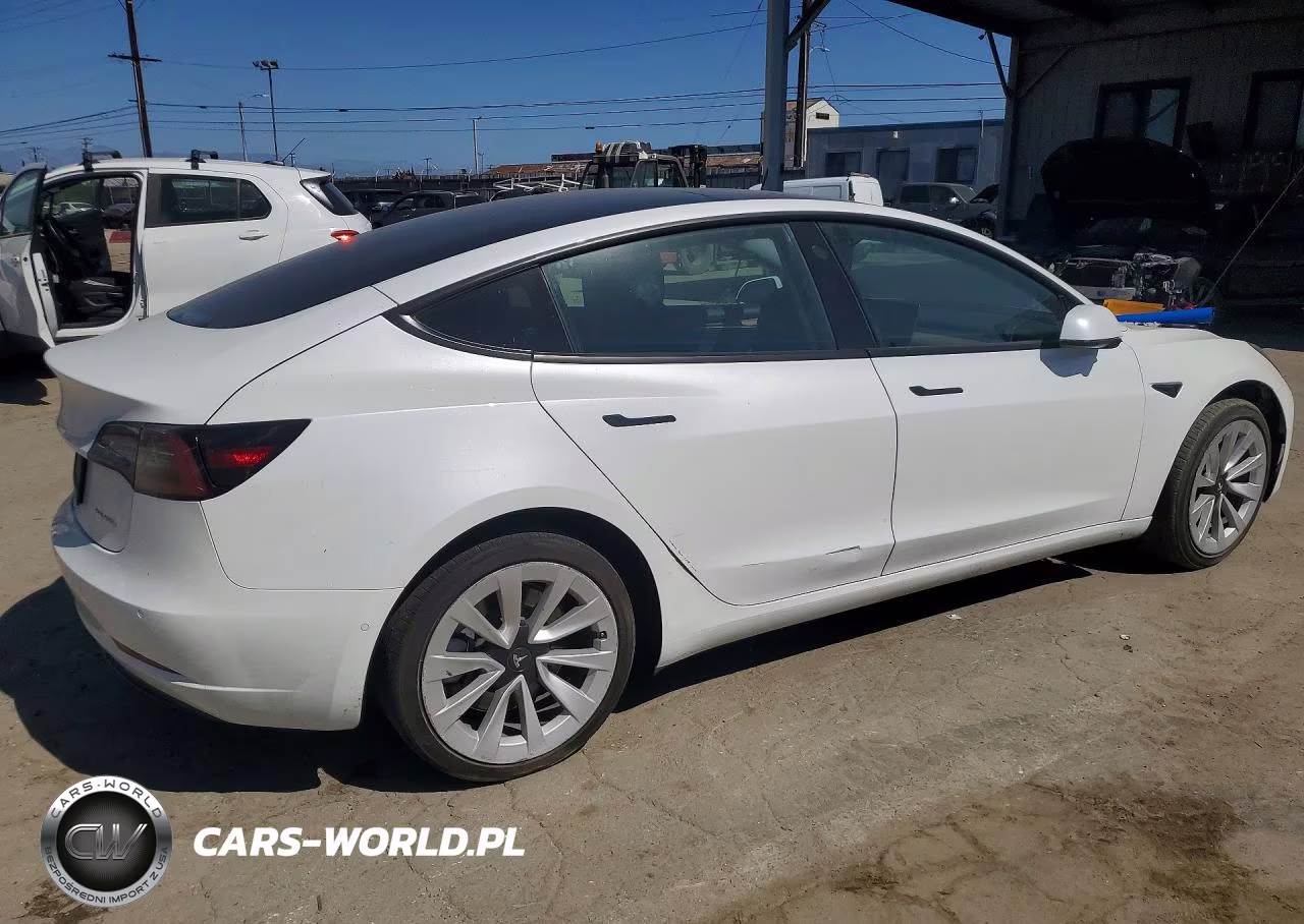 2021 Tesla Model 3 VIN:5YJ3E1EB7MF049640 - 3