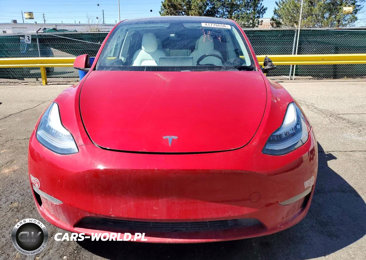 2020 Tesla Model Y VIN:5YJYGDEE9LF051576 - 5