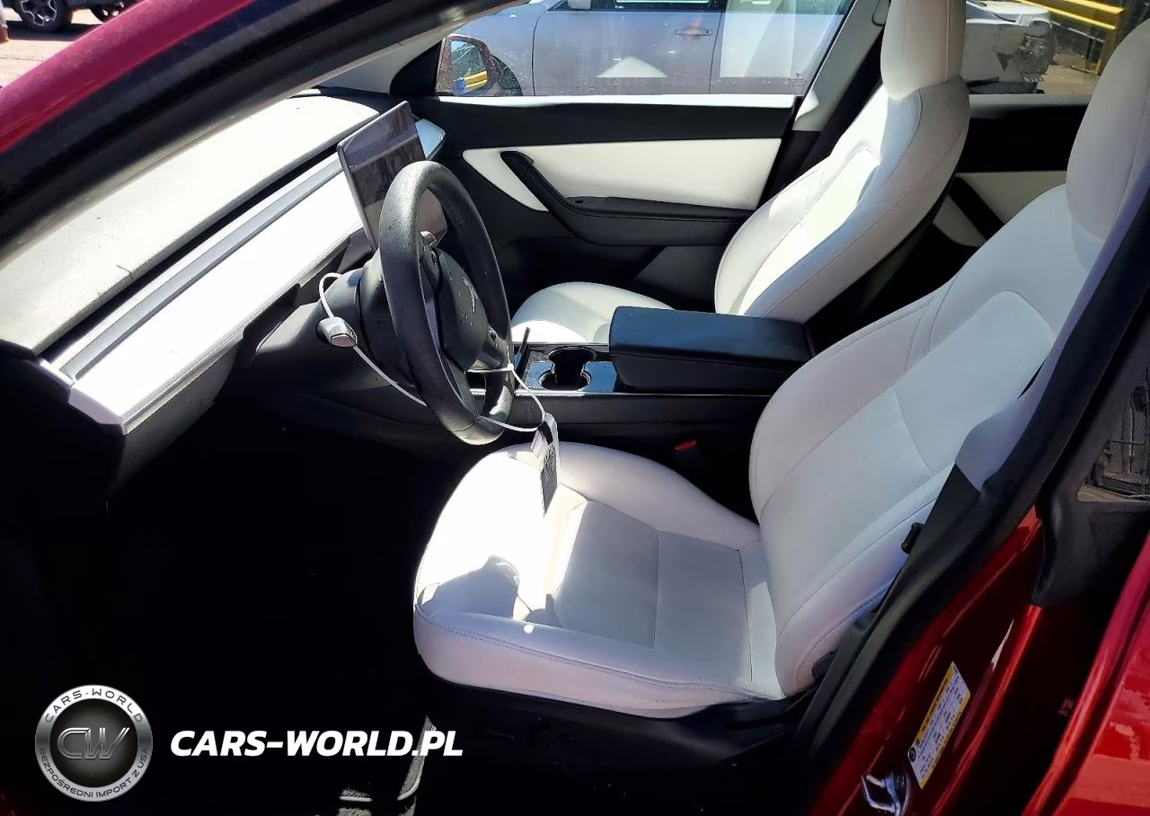 2020 Tesla Model Y VIN:5YJYGDEE9LF051576 - 7