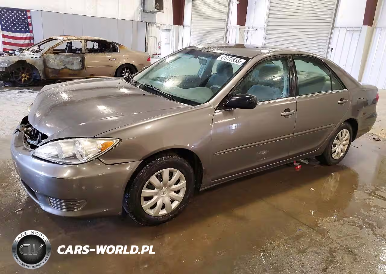 2006 Toyota Camry Standard