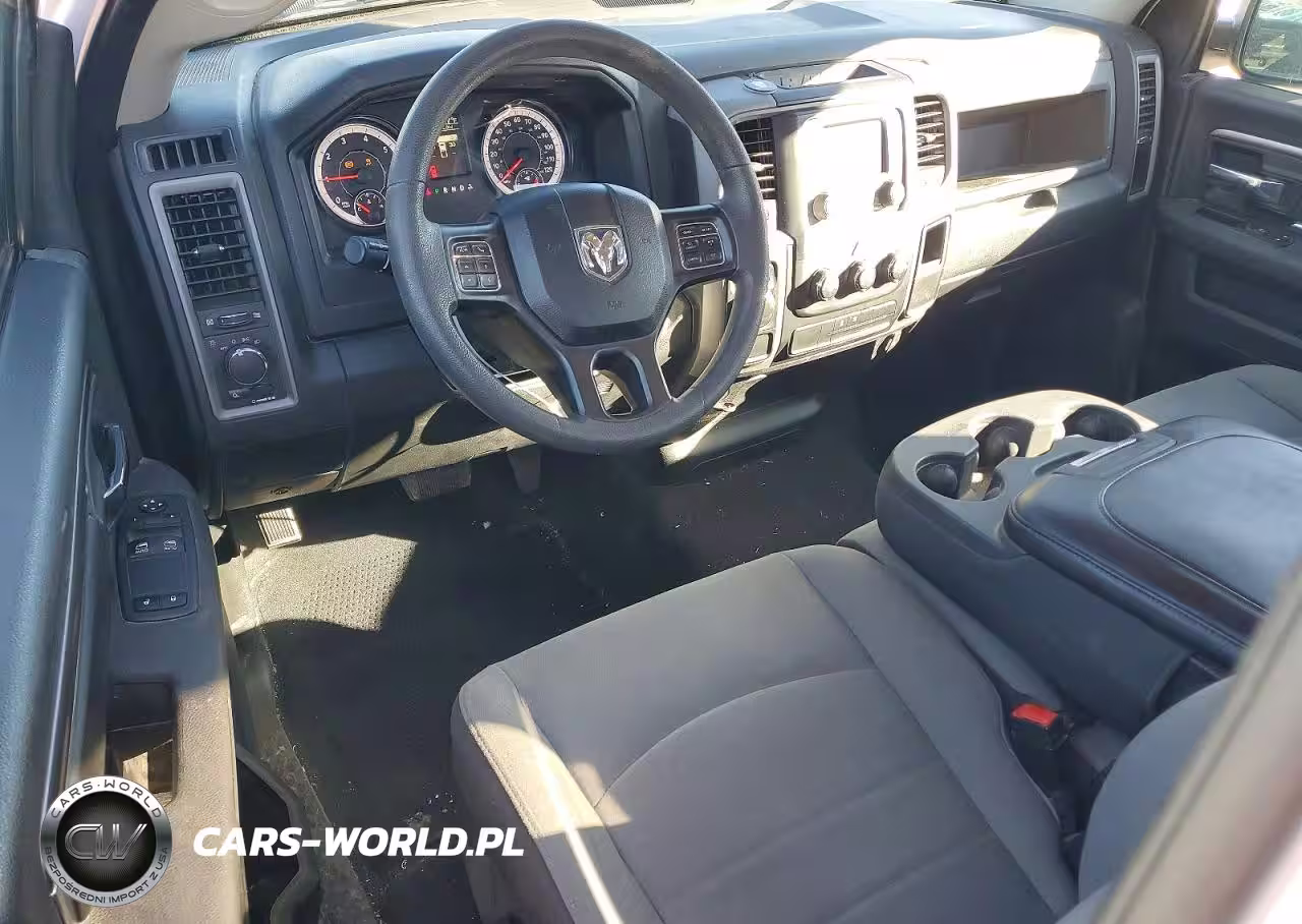 2021 Ram 1500 Classic Tradesman VIN:3C6JR6AG3MG647378 - 8