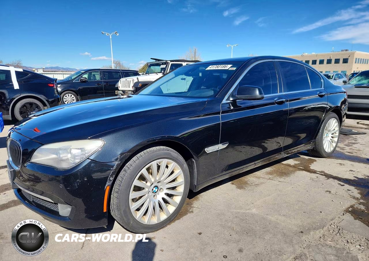 2012 BMW 750 Xi