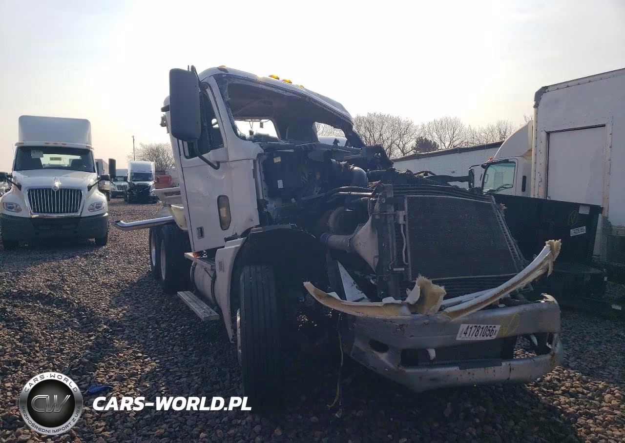2007 Freightliner Columbia 120 Semi Truck