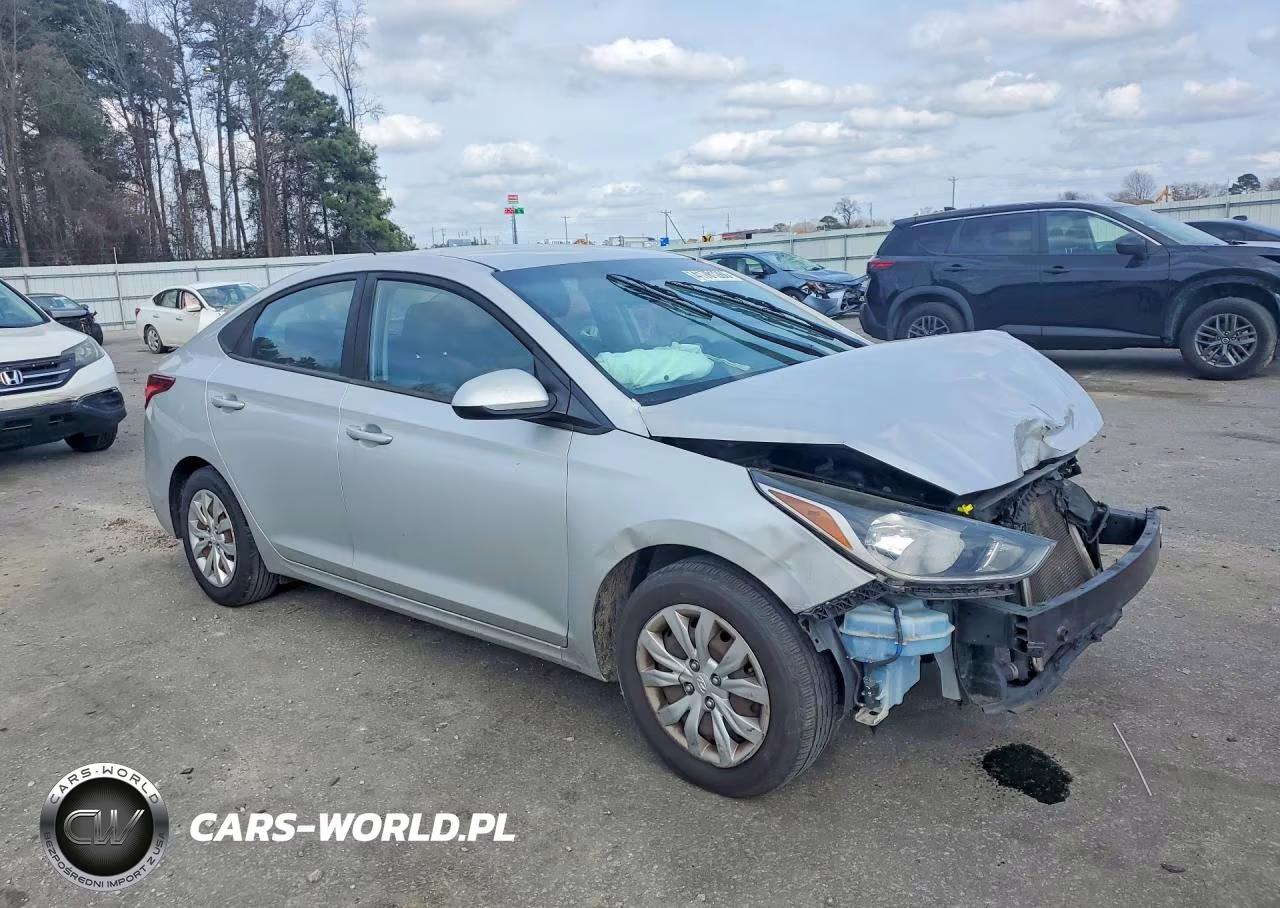 2018 Hyundai Accent Se VIN:3KPC24A38JE028547 - 4