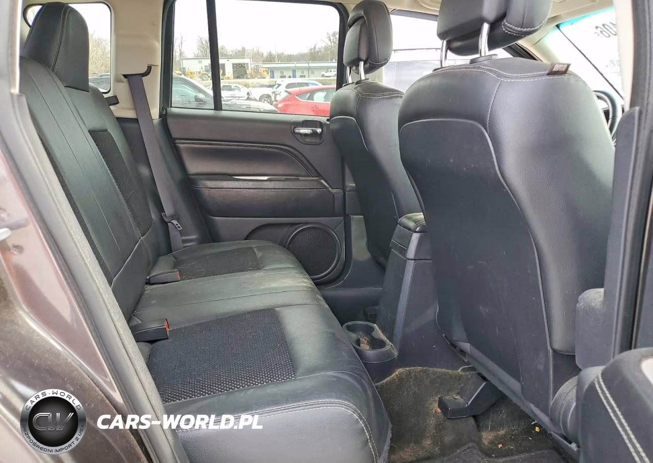2016 Jeep Compass Latitude VIN:1C4NJDEB1GD718941 - 11