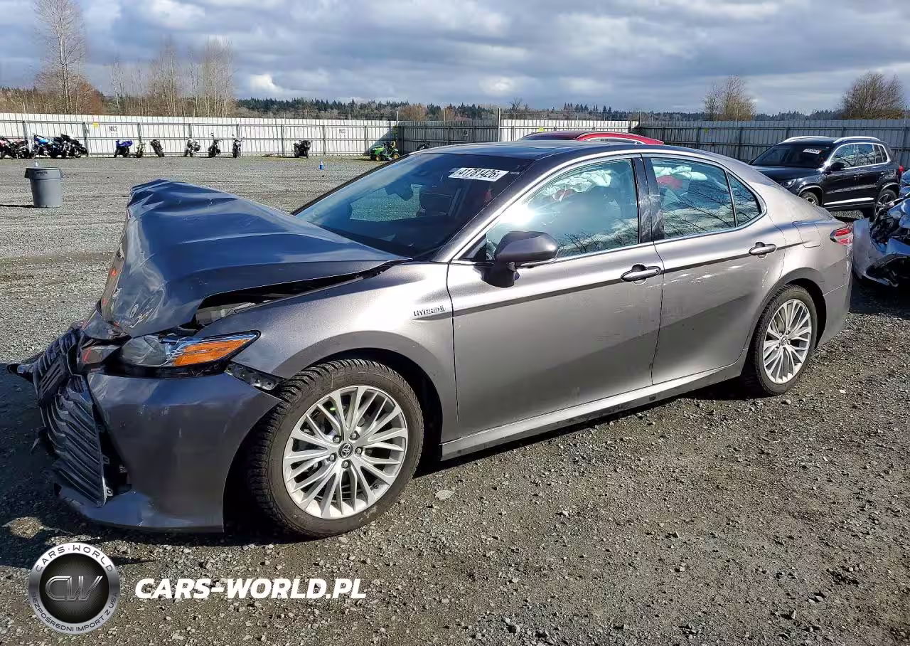 Główne zdjęcie 2018 Toyota Camry Hybrid Xle