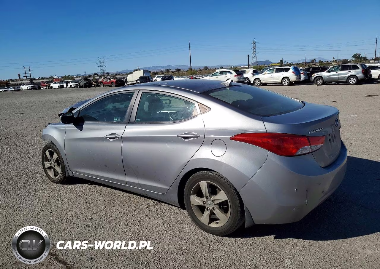 2013 Hyundai Elantra VIN:KMHDH4AE7DU928135 - 2