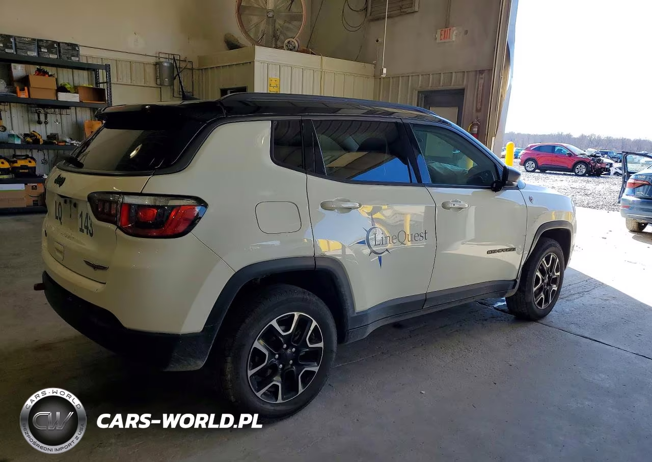 2020 Jeep Compass Trailhawk VIN:3C4NJDDBXLT163381 - 3