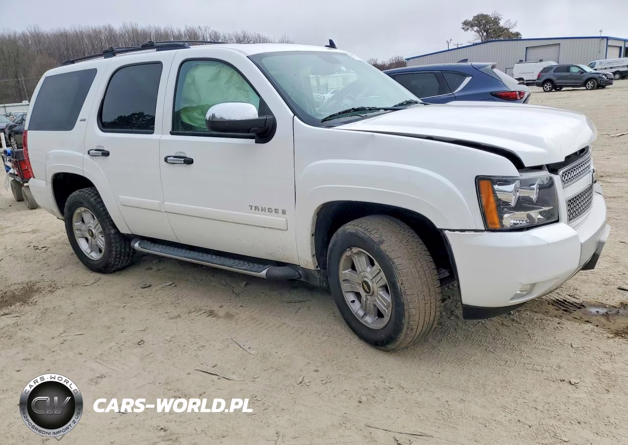 2008 Chevrolet Tahoe C1500 VIN:1GNFC13J88R190270 - 4