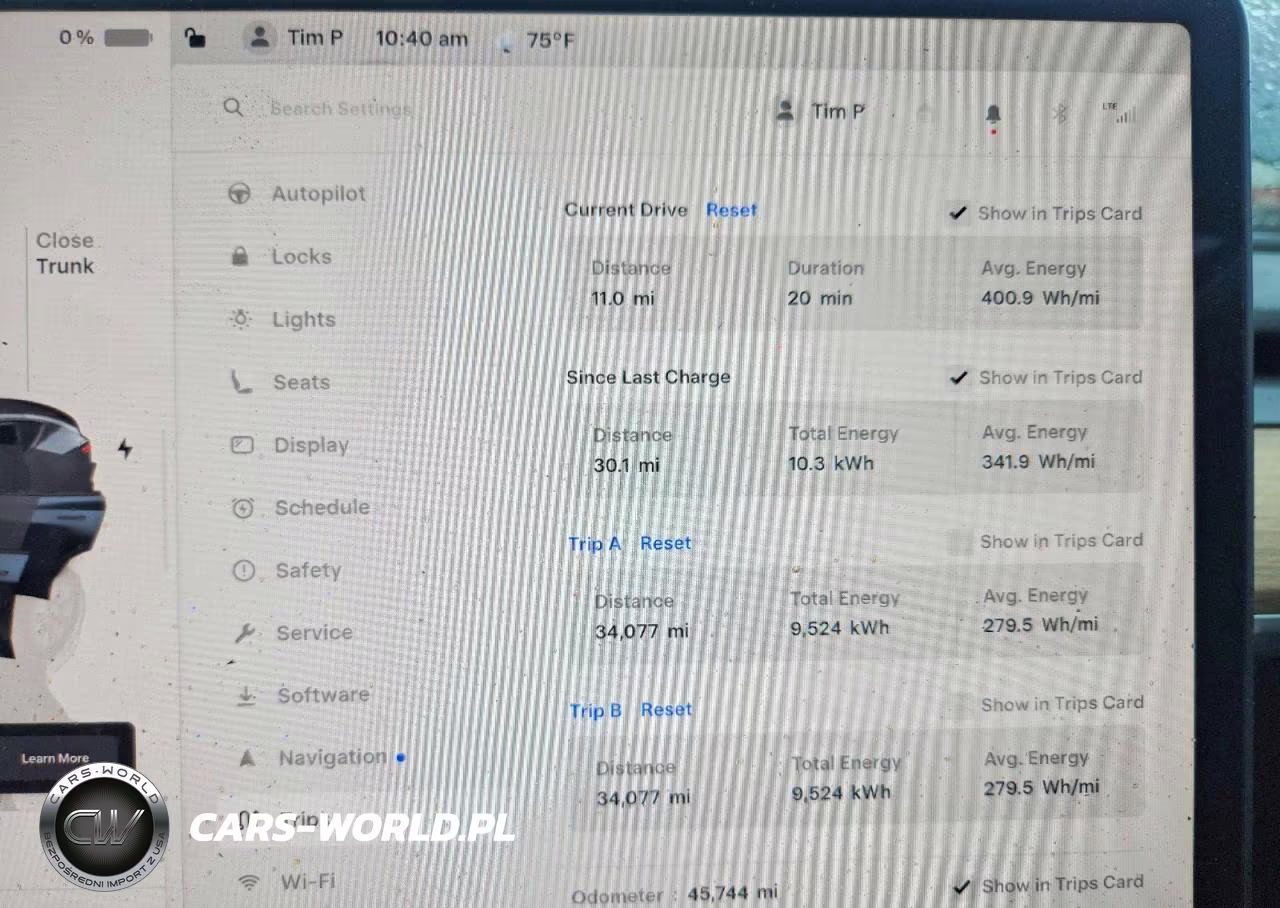 2025 Tesla Model Y VIN:7SAYGDEE3SA361432 - 9