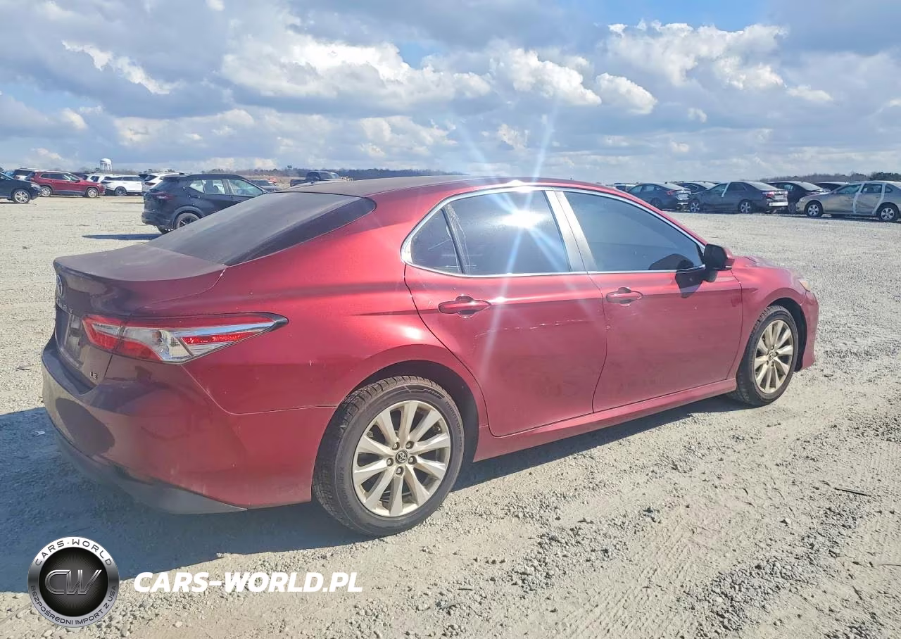 2018 Toyota Camry VIN:4T1B11HK2JU535550 - 3