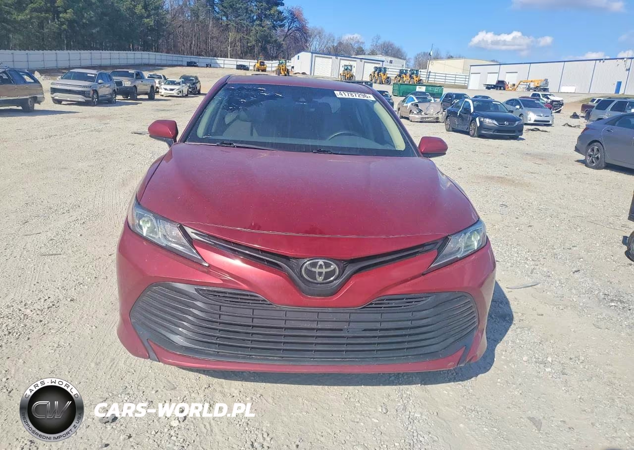 2018 Toyota Camry VIN:4T1B11HK2JU535550 - 5