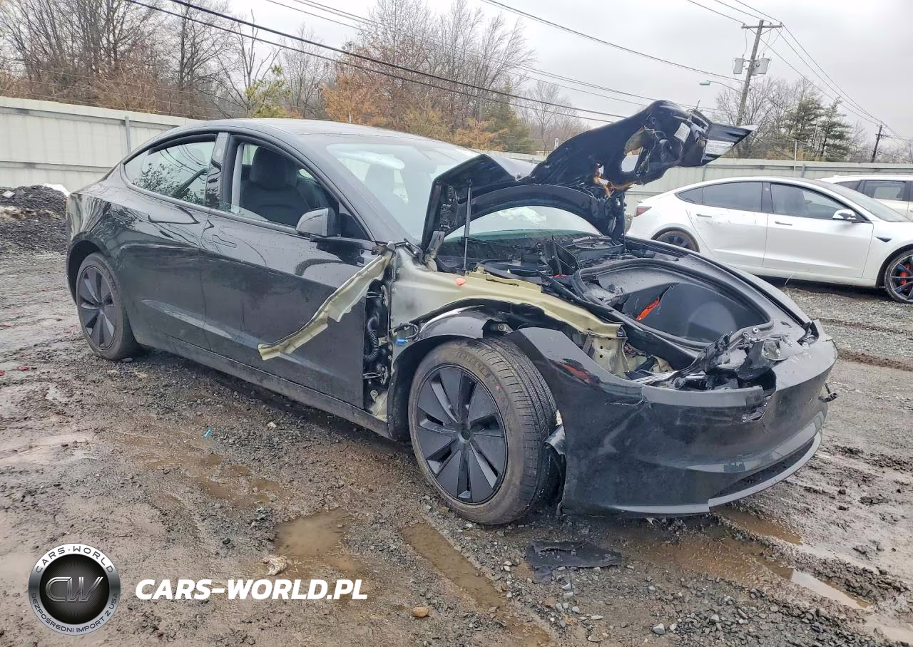 2026 Tesla Model 3 VIN:5YJ3E1EB9TF118715 - 4