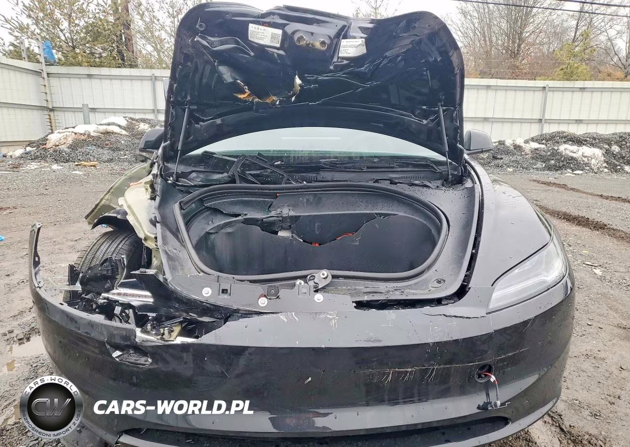 2026 Tesla Model 3 VIN:5YJ3E1EB9TF118715 - 5