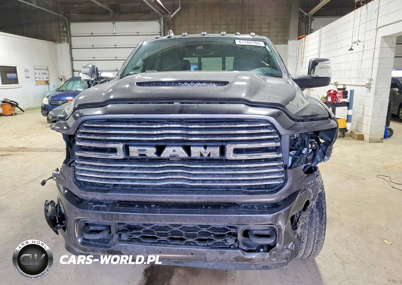 2024 Ram 2500 Laramie VIN:3C6UR5FL6RG143721 - 5