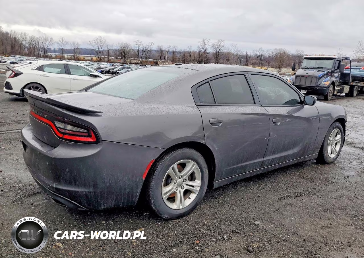 2019 Dodge Charger Sxt VIN:2C3CDXBG7KH695598 - 3