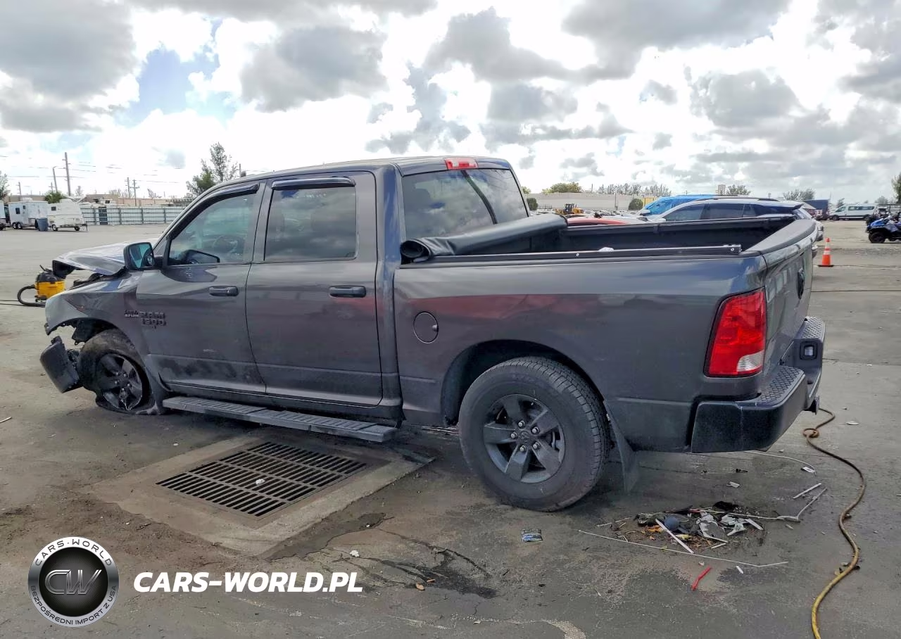 2023 Ram 1500 Classic Tradesman VIN:3C6RR6KT7PG562823 - 2