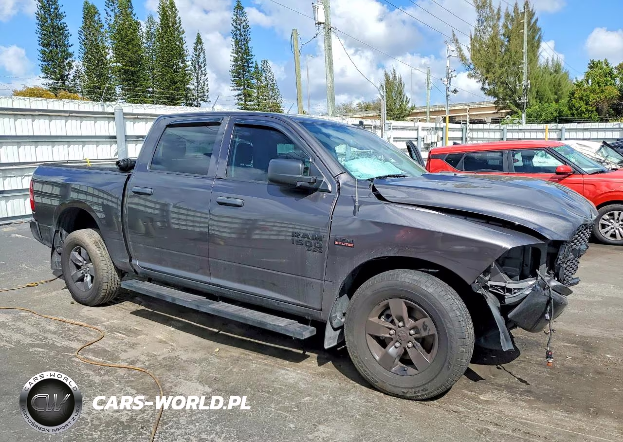 2023 Ram 1500 Classic Tradesman VIN:3C6RR6KT7PG562823 - 4