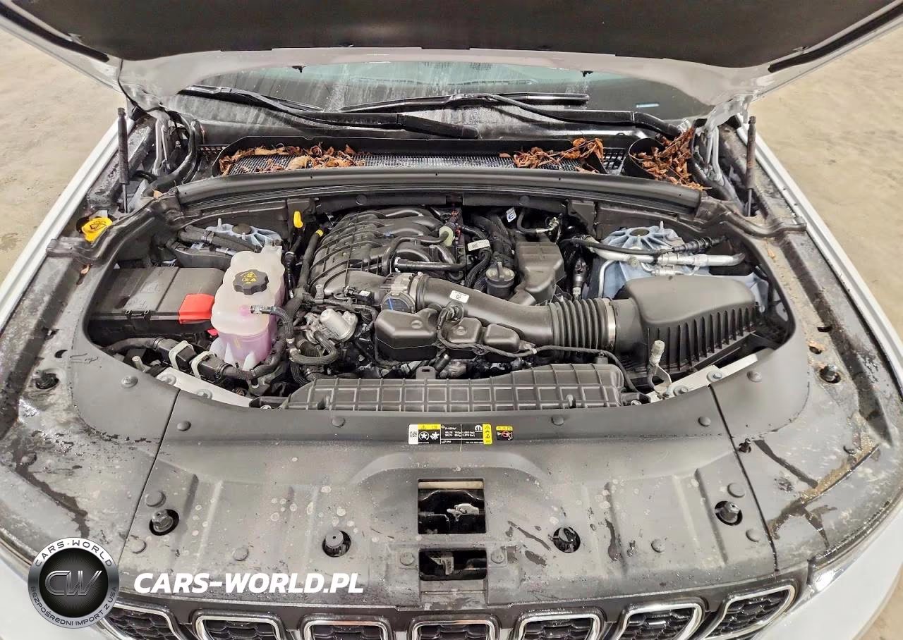 2025 Jeep Grand Cherokee Laredo VIN:1C4RJHAG6SC311495 - 12