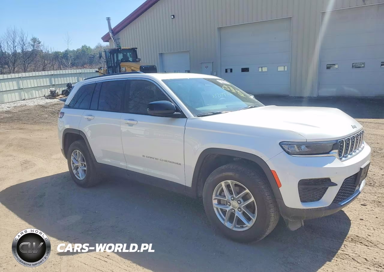 2025 Jeep Grand Cherokee Laredo VIN:1C4RJHAG6SC311495 - 4