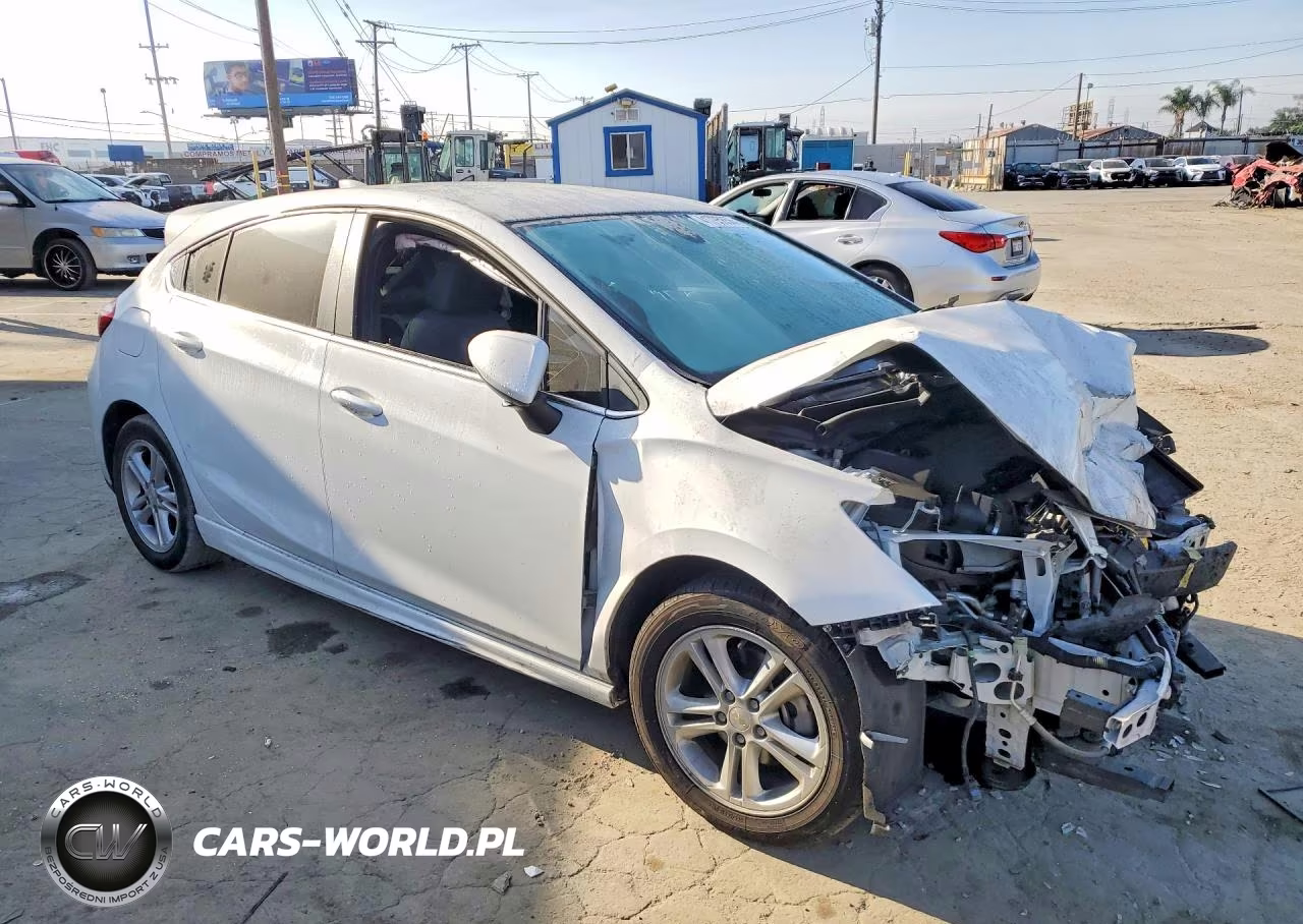 2018 Chevrolet Cruze Lt VIN:3G1BE6SM8JS632129 - 4