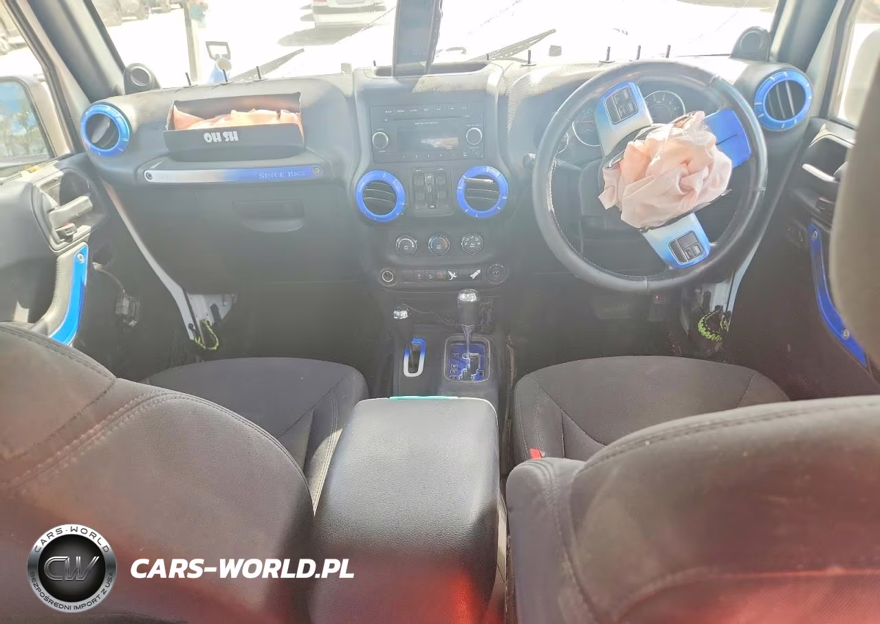 2014 Jeep Wrangler Unlimited Sport VIN:1C4BJWKG7EL199895 - 8