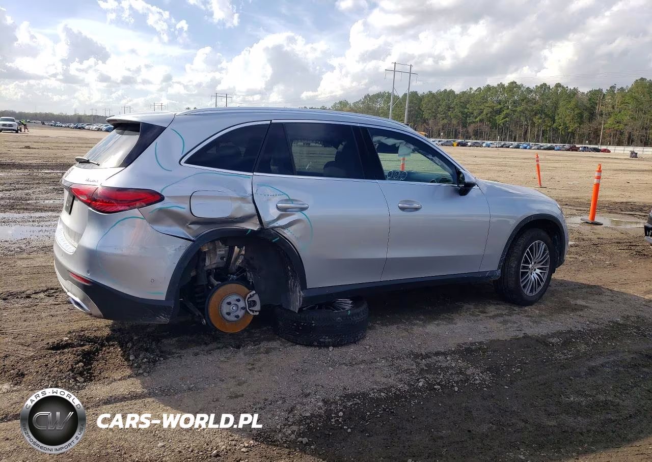 2024 Mercedes-Benz Glc 300 4Matic VIN:W1NKM4HB6RF211166 - 3