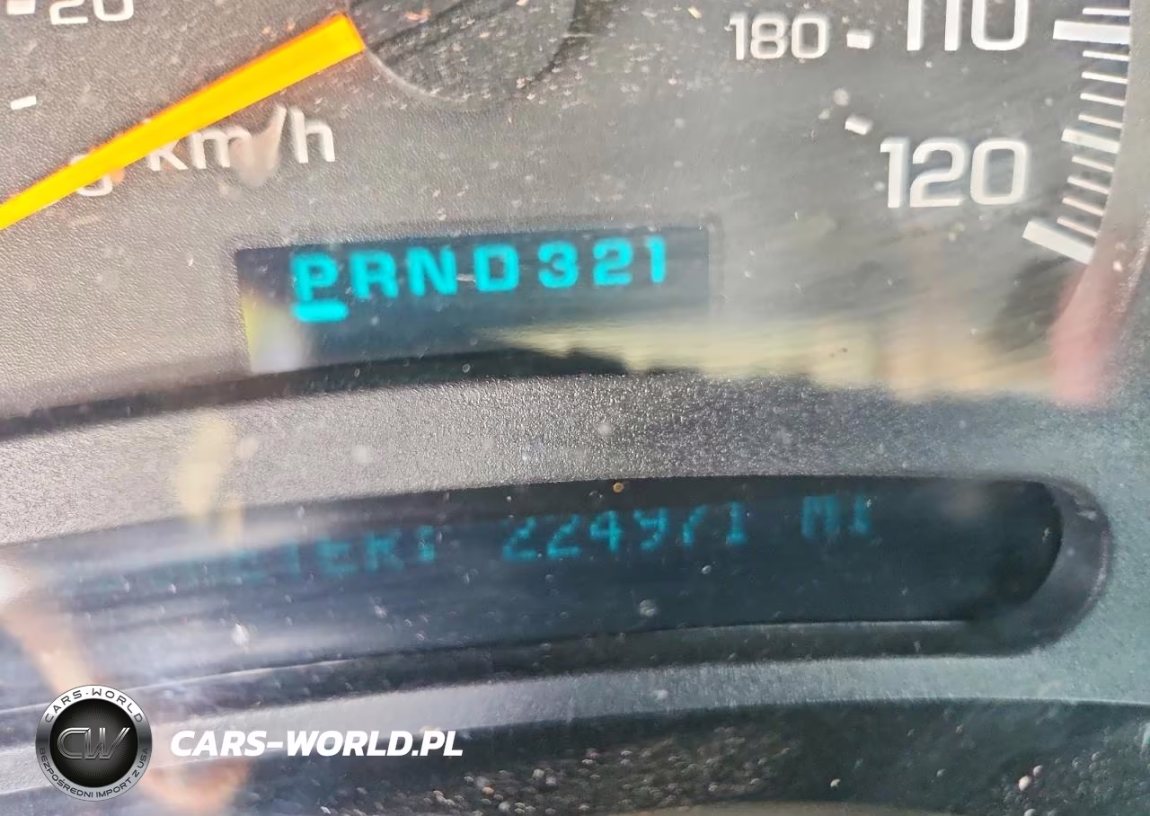 2005 Chevrolet Avalanche C1500 VIN:3GNEC12Z05G274792 - 9