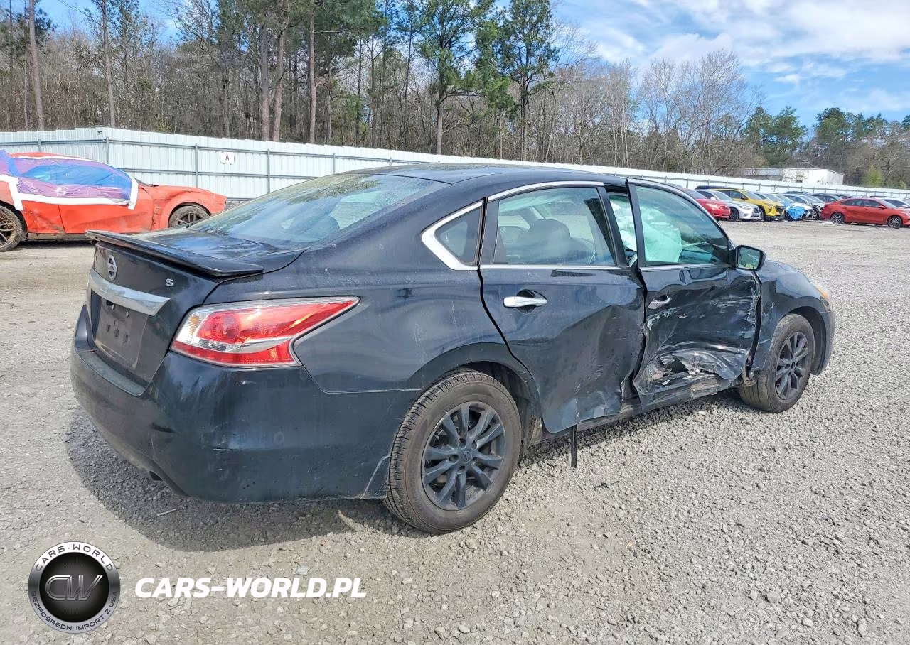 2015 Nissan Altima 2.5 S VIN:1N4AL3AP4FN405451 - 3