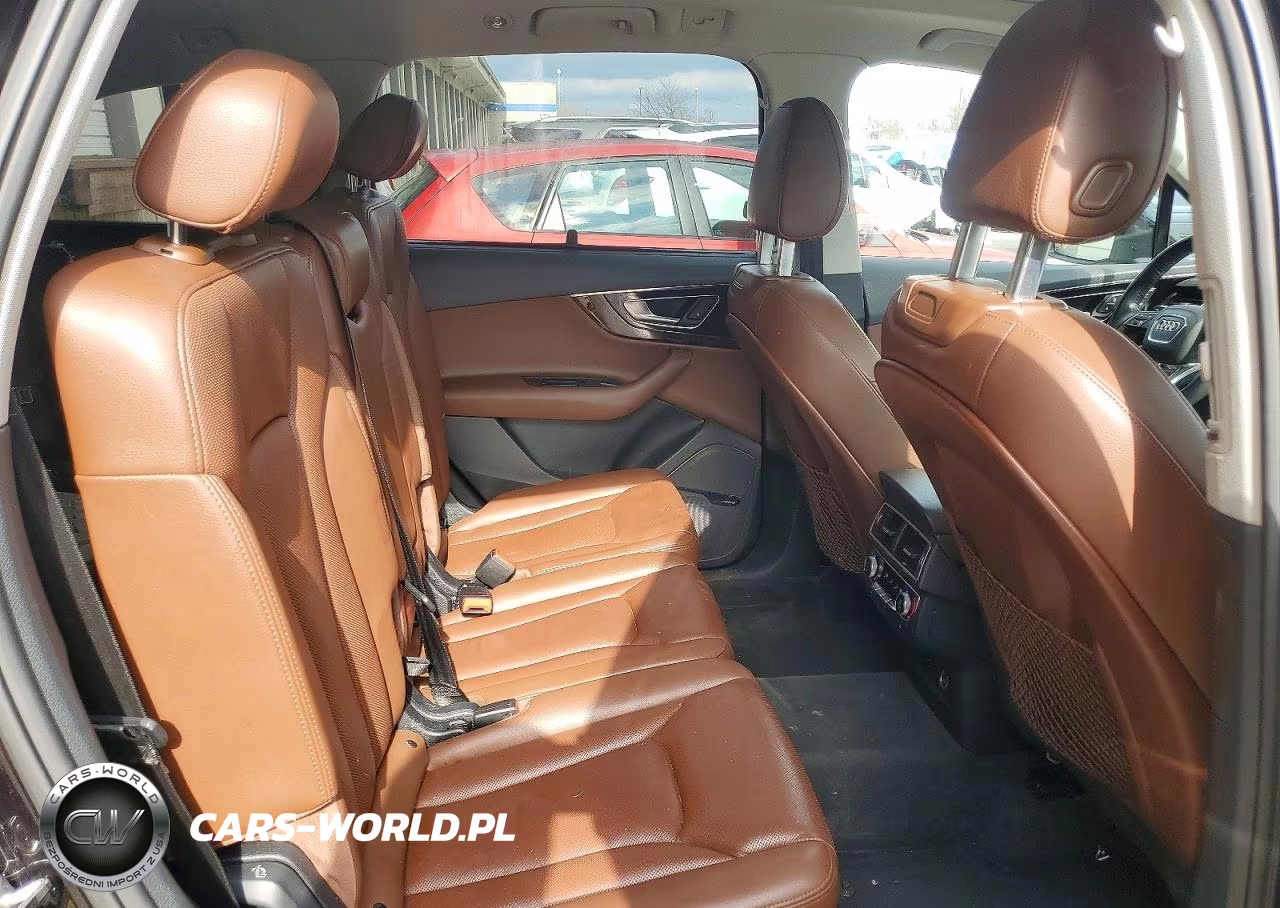 2019 Audi Q7 Premium Plus VIN:WA1LAAF74KD016650 - 11