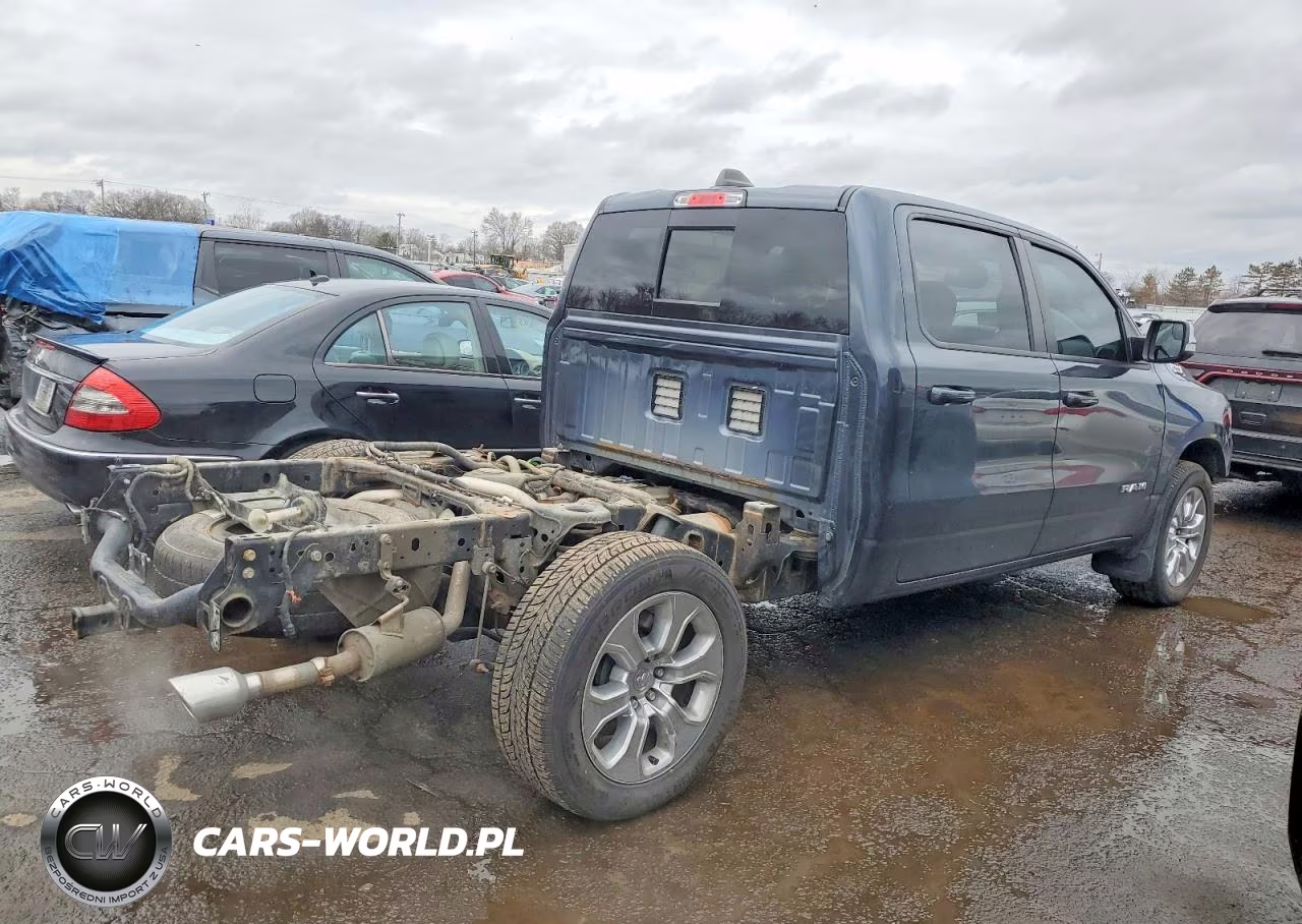 2021 Ram 1500 Big Horn-Lone Star VIN:1C6SRFMTXMN546181 - 3