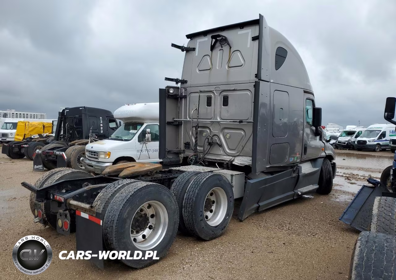 2015 Freigliner Cascadia 125 VIN:3AKJGLD56FSGC0801 - 4