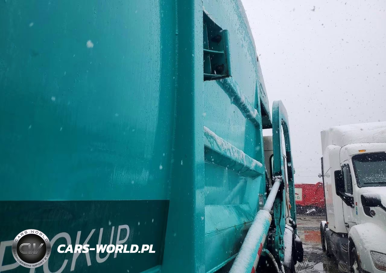 2021 Peterbilt 520 Refuse Truck VIN:3BPDLK0X4MF108243 - 5