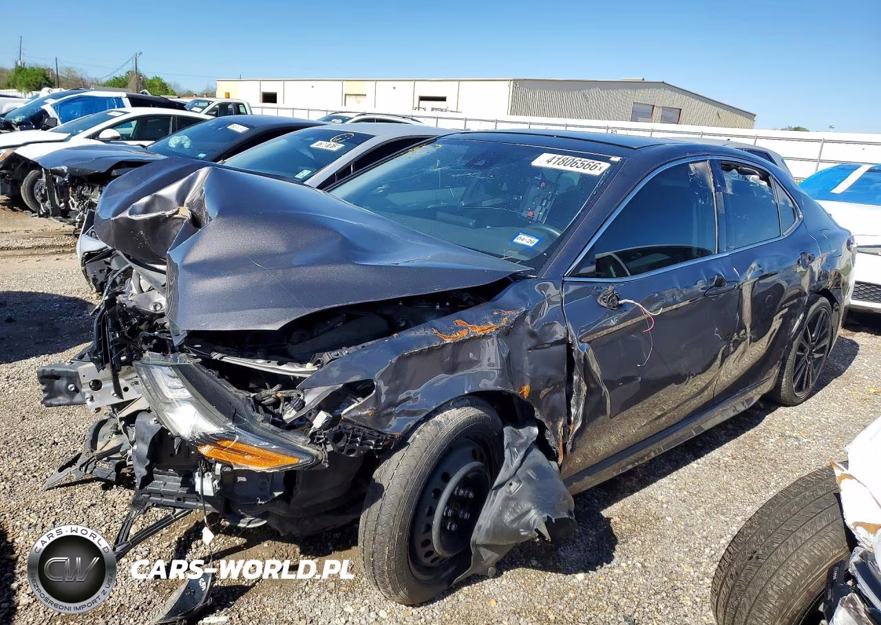 2021 Toyota Camry Xse – zdjęcie 1 z 12