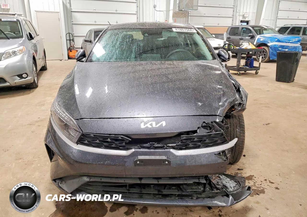 2024 Kia Forte Lxs VIN:3KPF24AD6RE768339 - 5