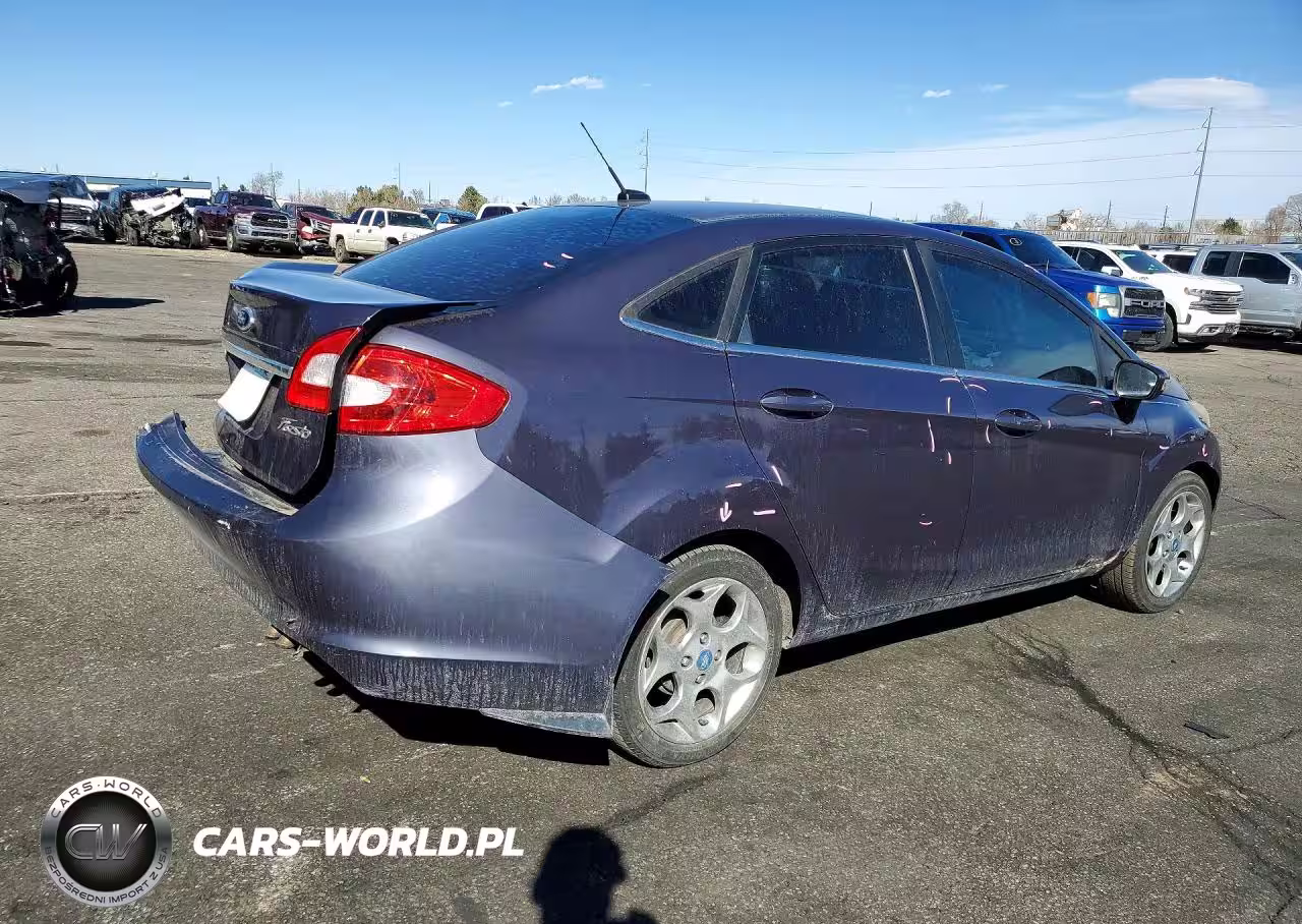 2013 Ford Fiesta Titanium VIN:3FADP4CJ5DM131006 - 3