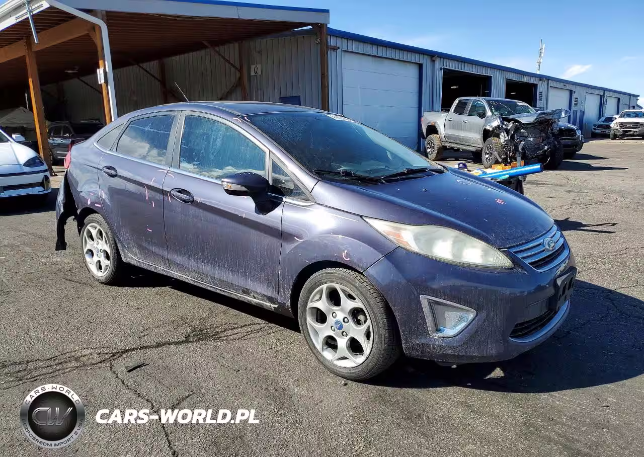 2013 Ford Fiesta Titanium VIN:3FADP4CJ5DM131006 - 4