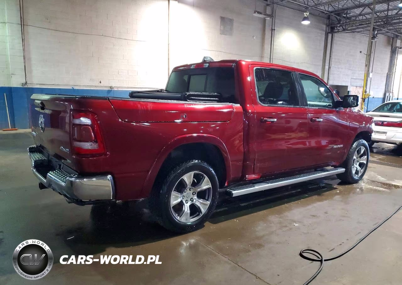 2020 Ram 1500 Laramie VIN:1C6SRFJT9LN241984 - 3