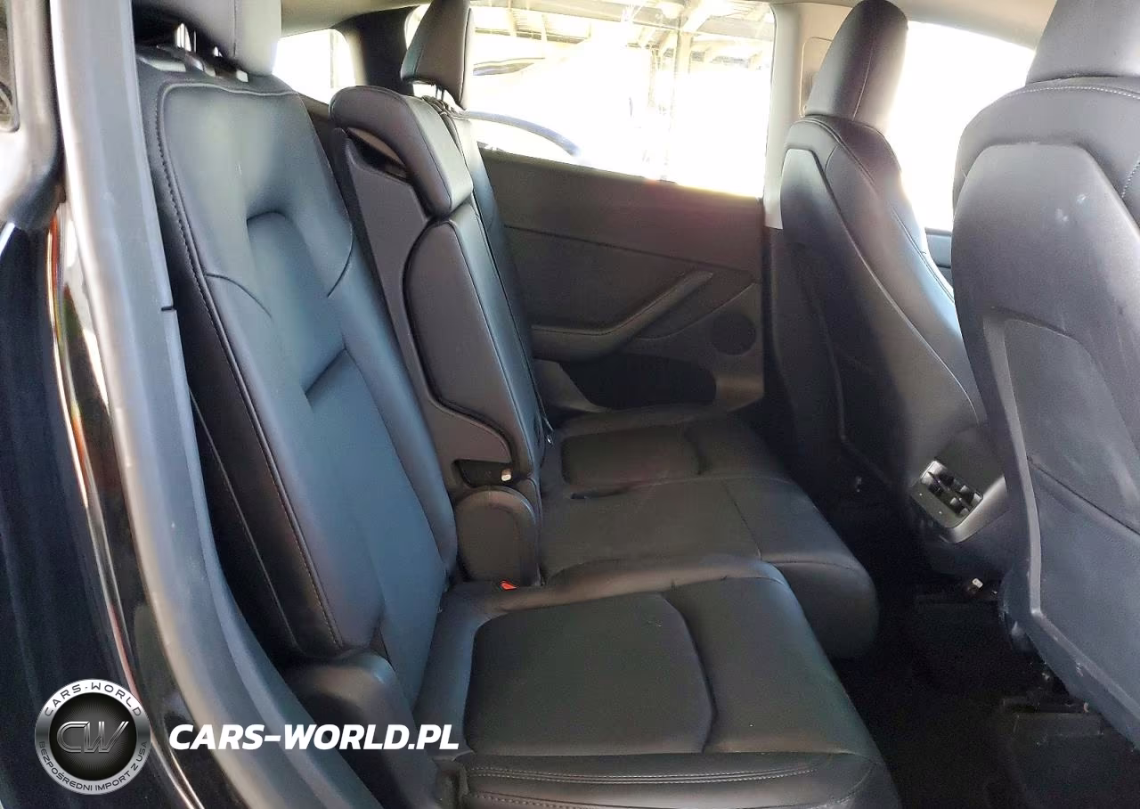 2023 Tesla Model Y VIN:7SAYGAEE2PF926486 - 11