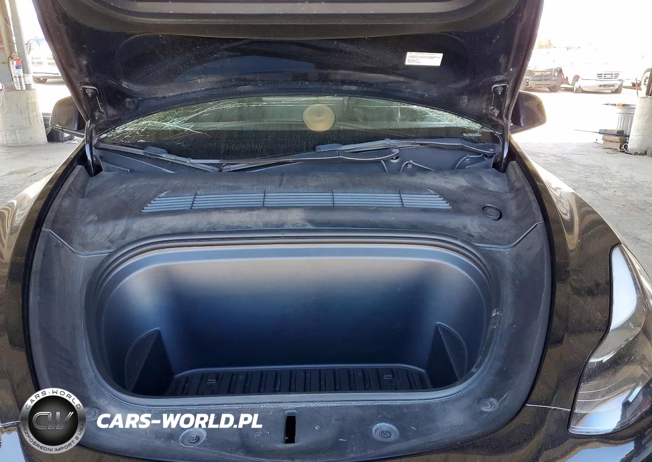 2023 Tesla Model Y VIN:7SAYGAEE2PF926486 - 12