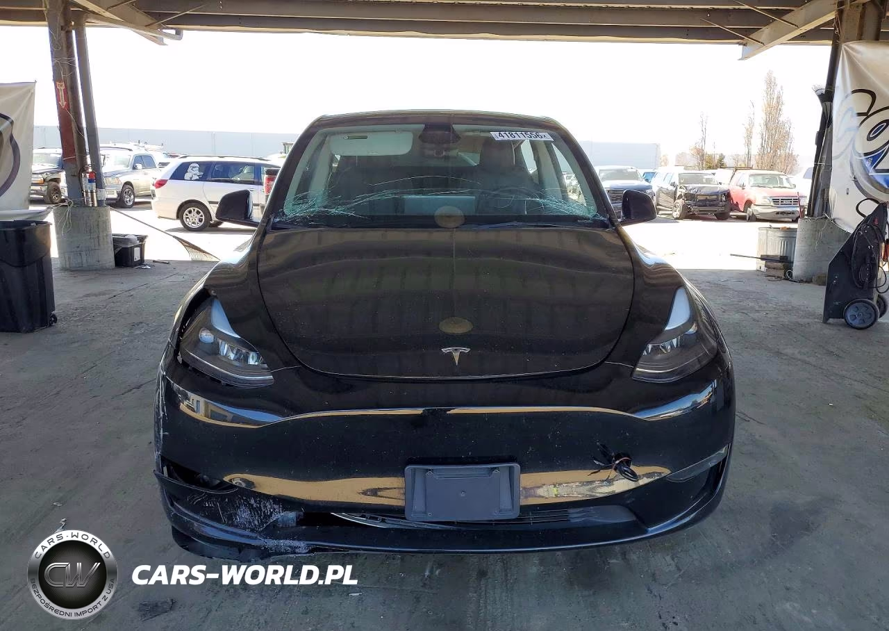 2023 Tesla Model Y VIN:7SAYGAEE2PF926486 - 5
