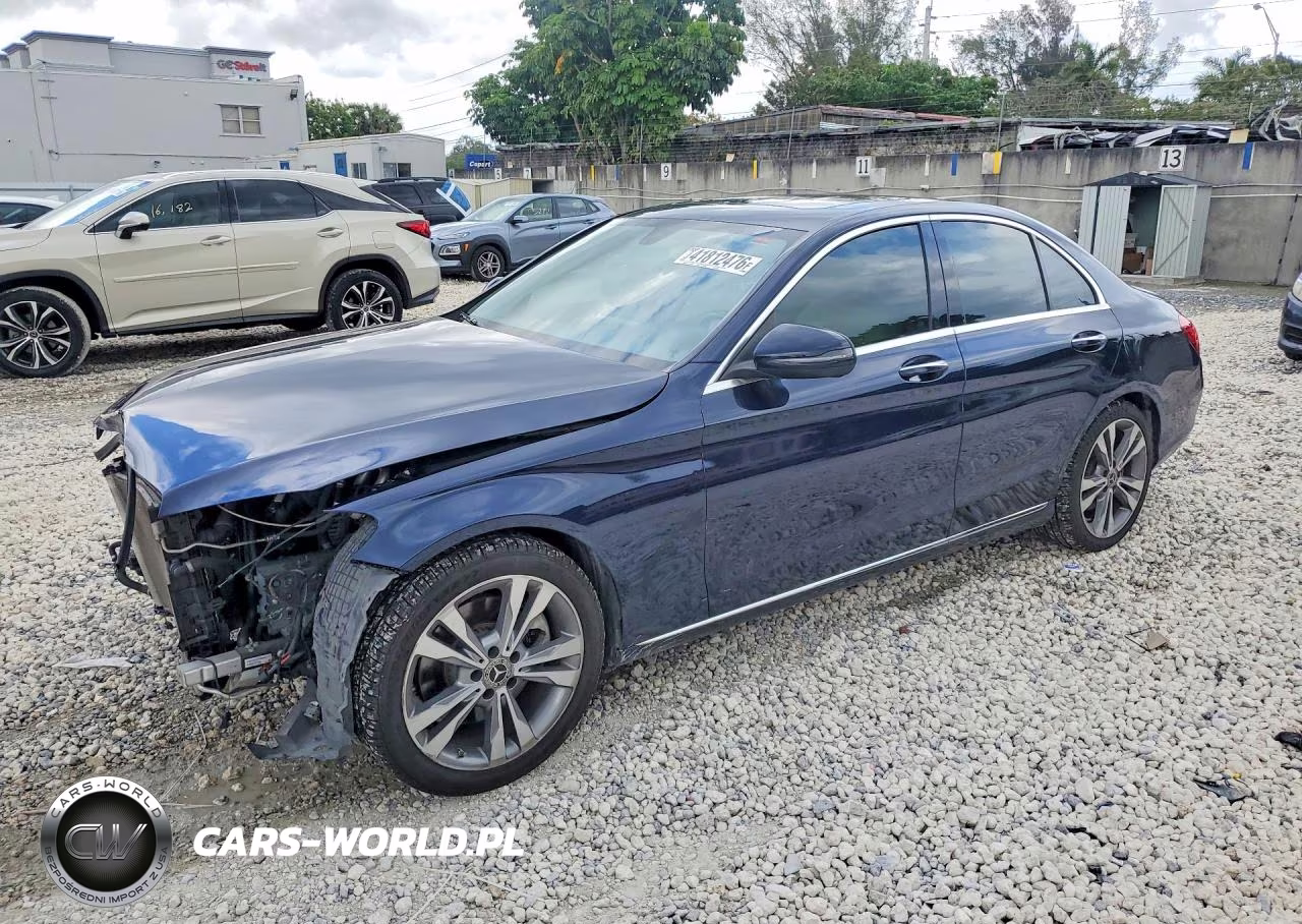 2019 Mercedes-Benz C 300 – zdjęcie 1 z 13