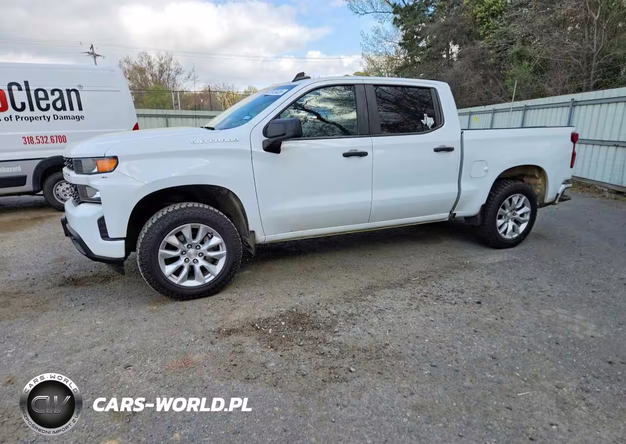 2020 Chevrolet Silverado C1500 Custom