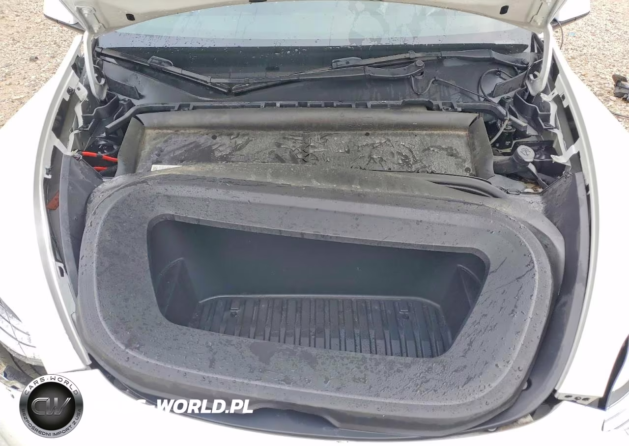 2023 Tesla Model Y VIN:7SAYGDEE3PF601847 - 12
